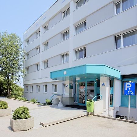 Jugendgaestehaus Линц Экстерьер фото